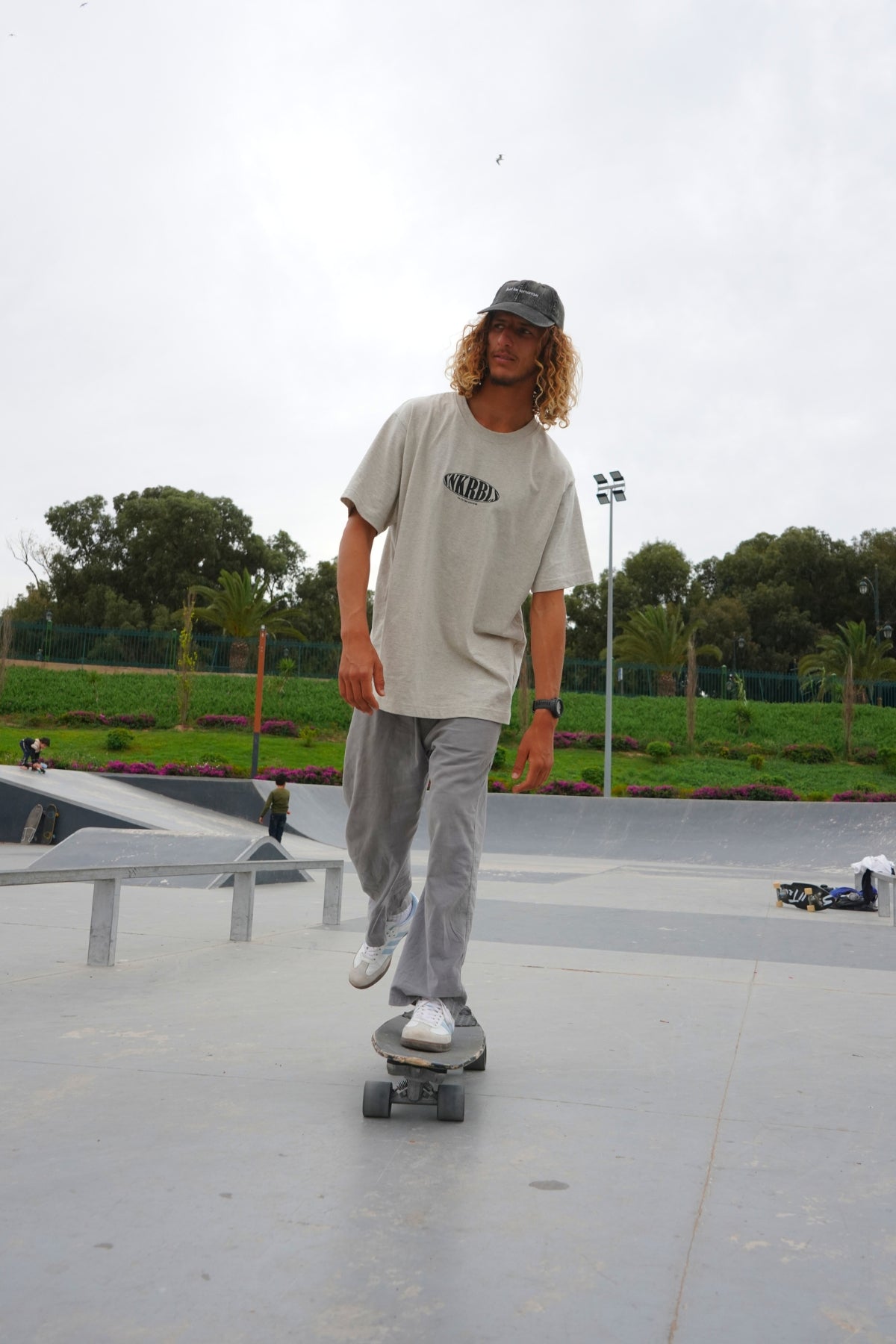 SNKRBLS Oversized T-Shirt - Greige