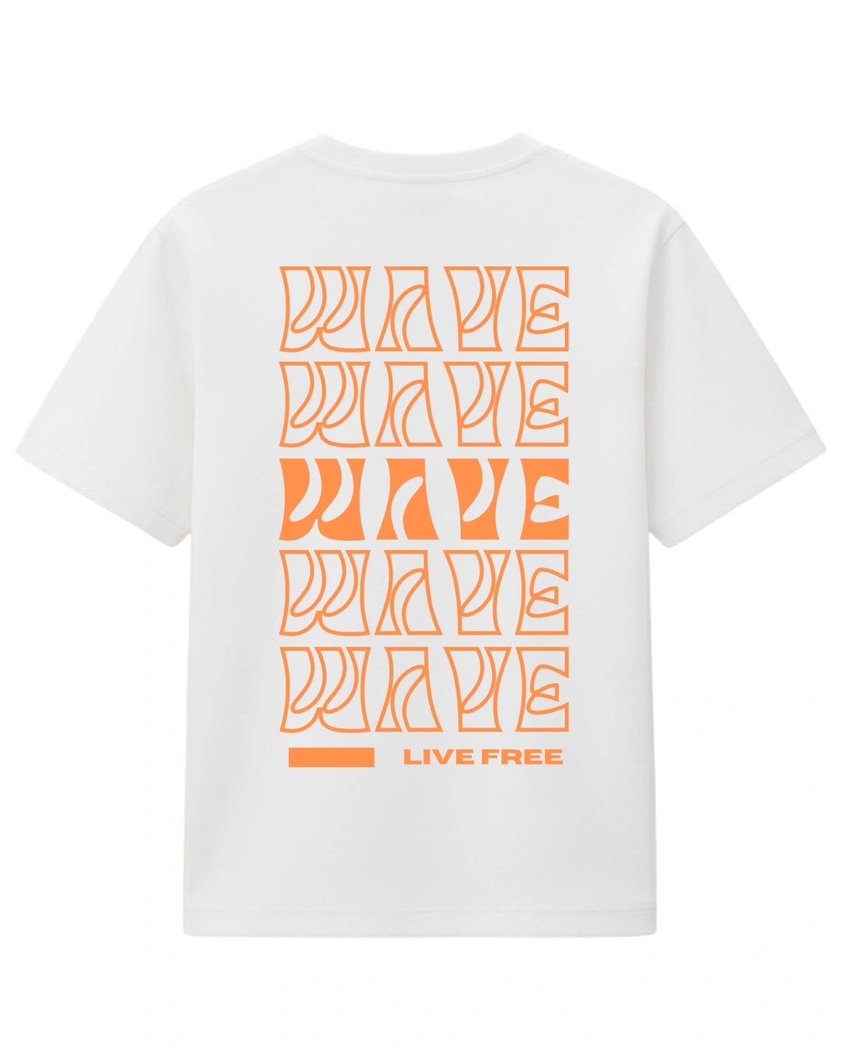 Weißes Oversized T-Shirt „Live Free“ von The Sunkissed Rebels mit großem Wave Backprint – nachhaltige Streetwear aus Bio-Baumwolle.