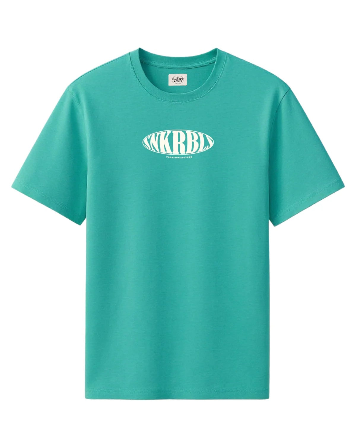 Vorderseite des SNKRBLS T-Shirts in Pool Blue mit weißem SNKRBLS Oval-Logo.