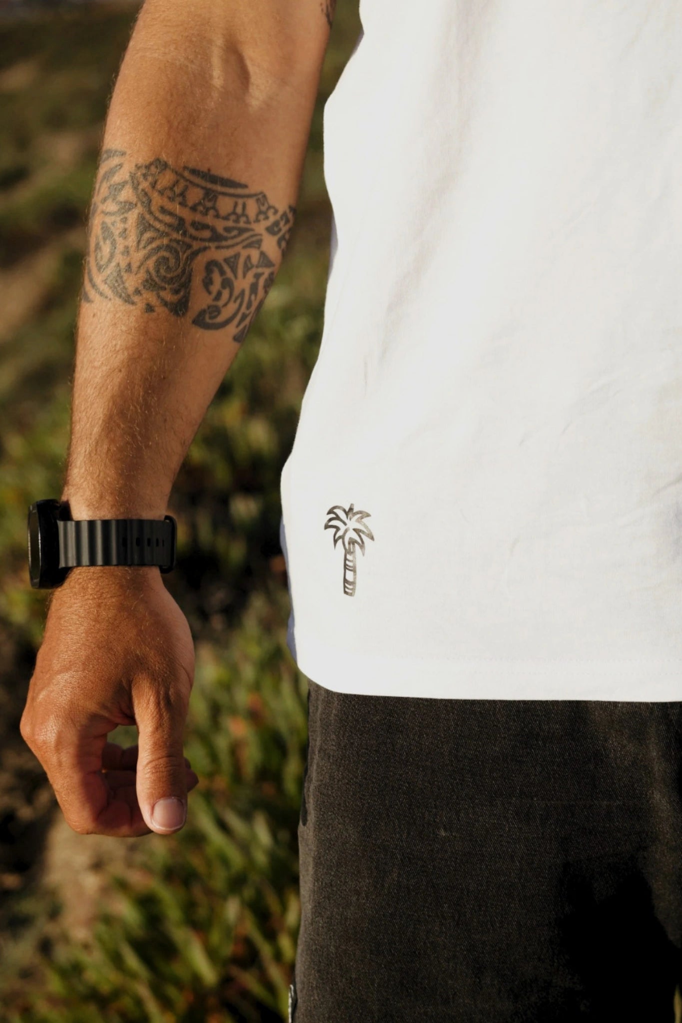 Sunkissed Original T-Shirt White Detail Seitenlogo Palme