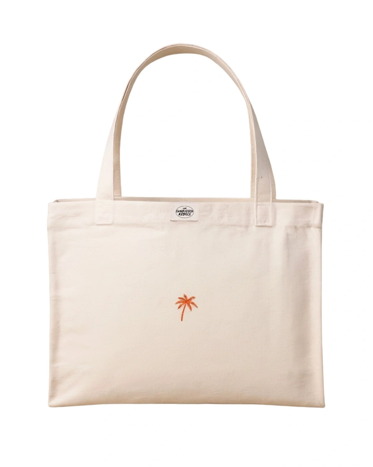 Weekender Bag in Natural Raw von The Sunkissed Rebels mit gestickter orangefarbener Palme vor weißem Hintergrund