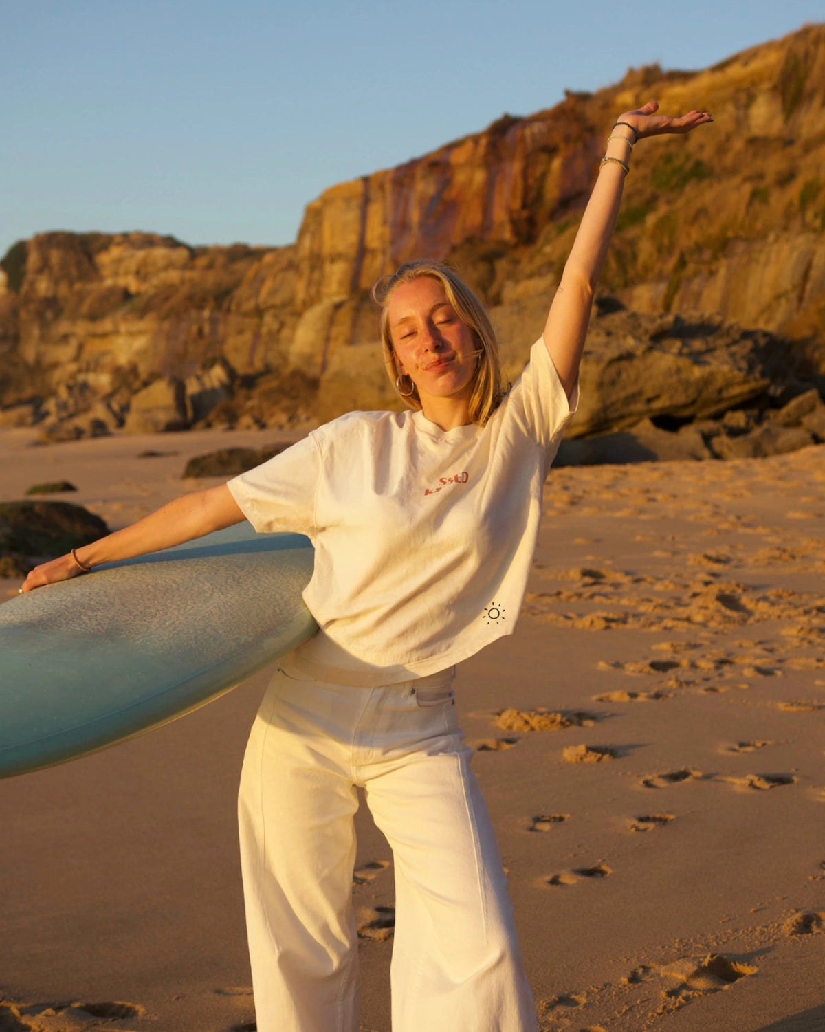 SUNKISSED Short T-Shirt Natural Raw lifestyle beach golden hour
