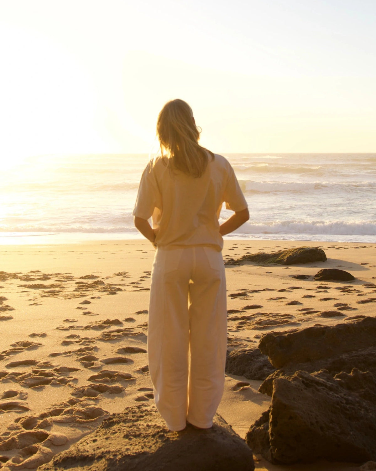 SUNKISSED Short T-Shirt Natural Raw ocean view golden hour aesthetic