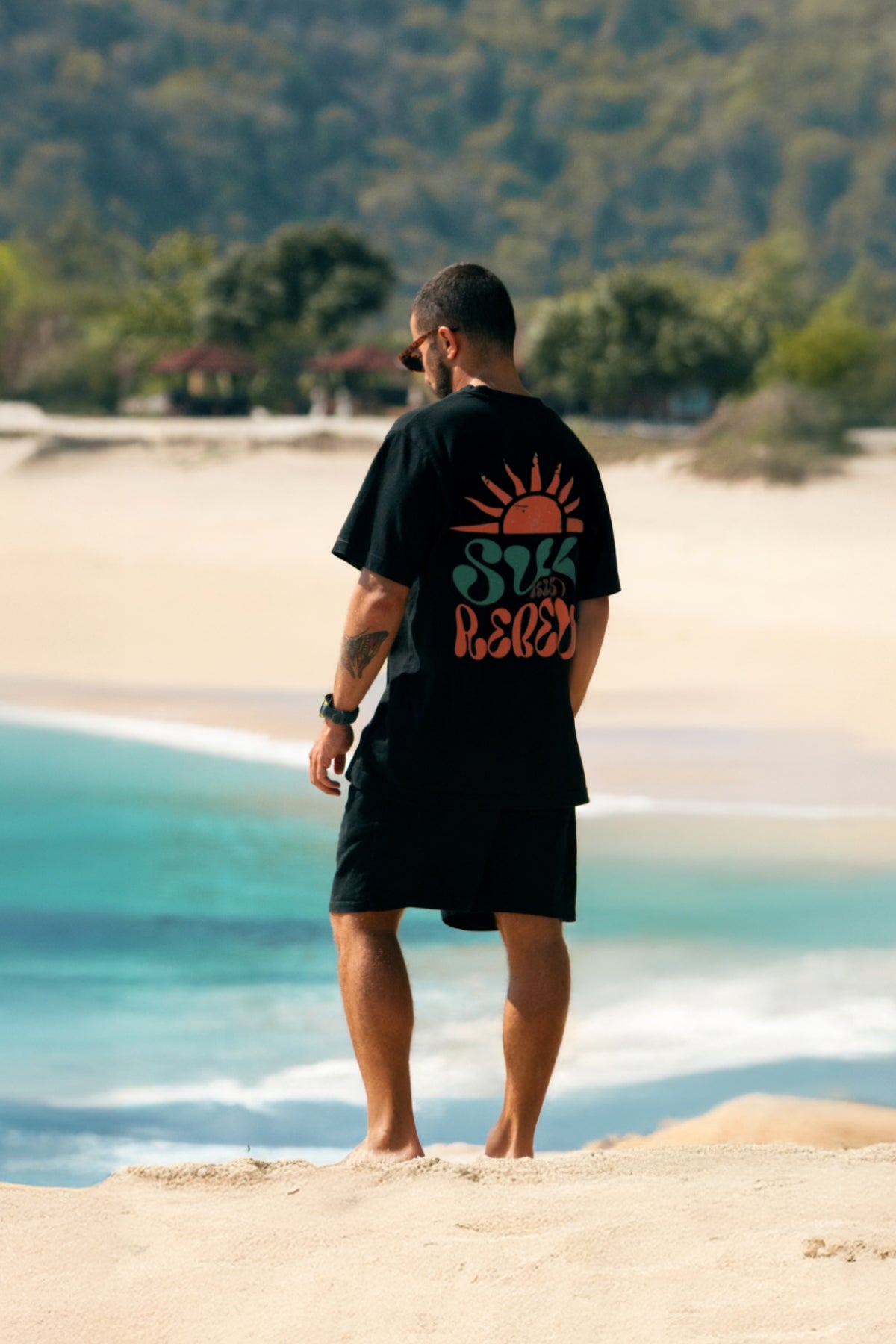 The Sunkissed Rebels Oversized T-Shirt - Black