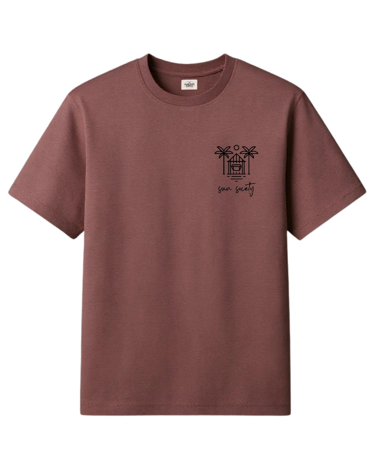 Vorderansicht des bordeauxfarbenen The Sunkissed Rebels Oversized T-Shirts mit schwarzem „Sun Society“-Print und Palmen auf der Brust.