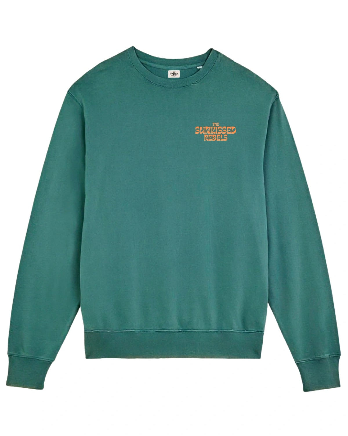 Vorderansicht des grünen The Sunkissed Rebels Vintage Sweaters mit orangefarbenem Logo „The Sunkissed Rebels“ auf der Brust.