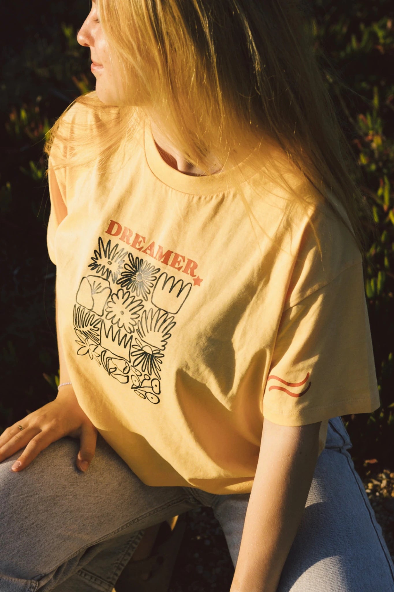 Dreamer Short T-Shirt - Papaya – detail print close up graphic