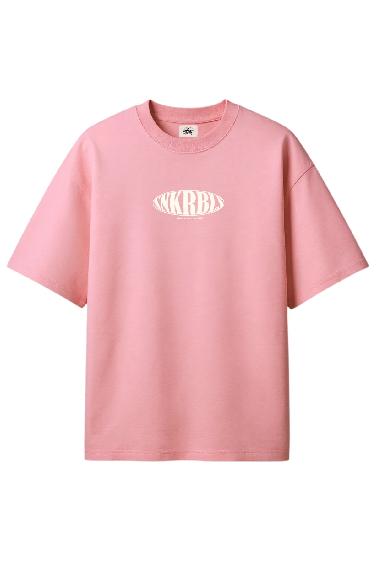 SNKRBLS Boxy Oversized T-Shirt in Pink Joy mit weißem Retro-Logo auf der Vorderseite.