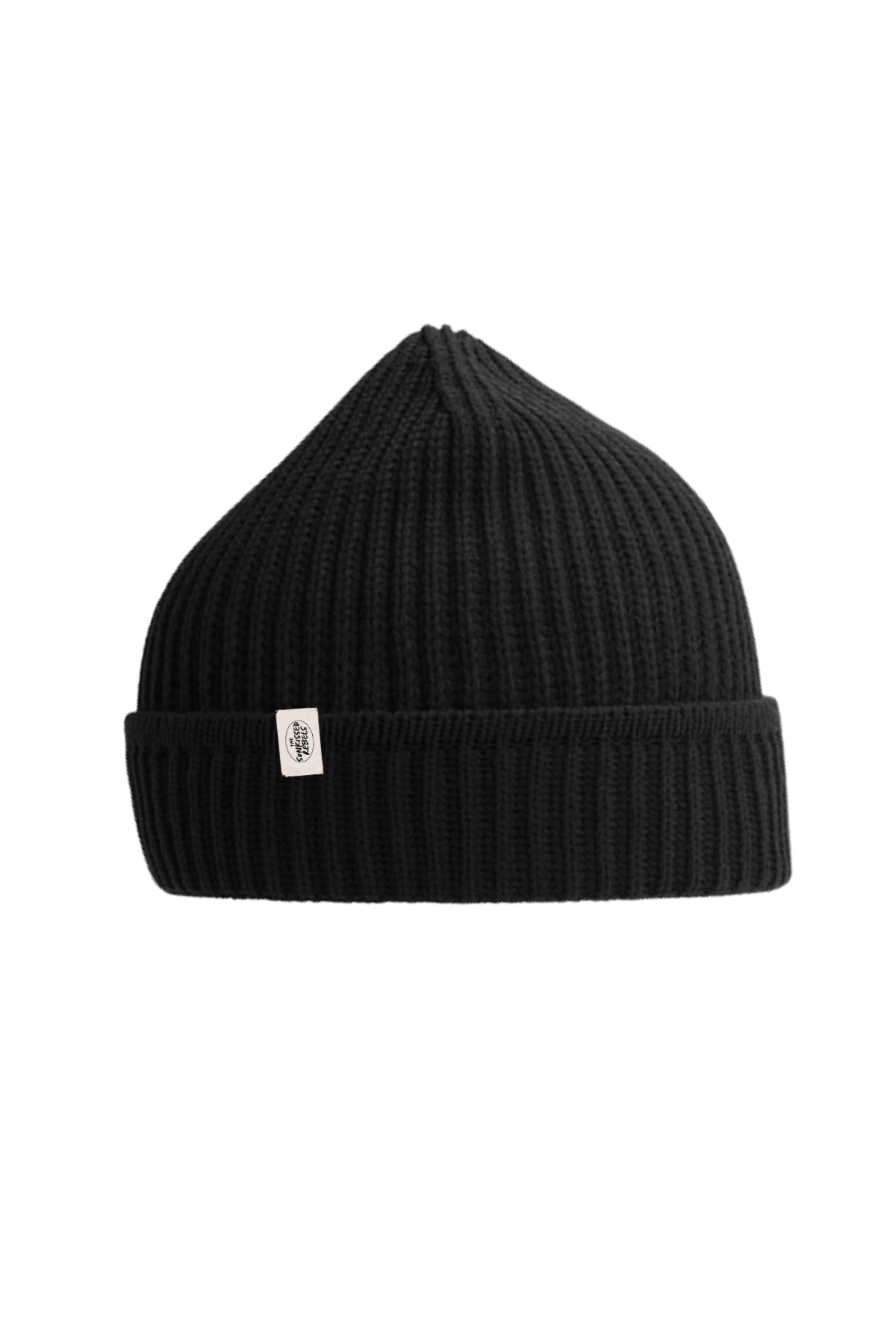 Midnight Black Beanie von The Sunkissed Rebels aus gerippter Strickstruktur vor weißem Hintergrund